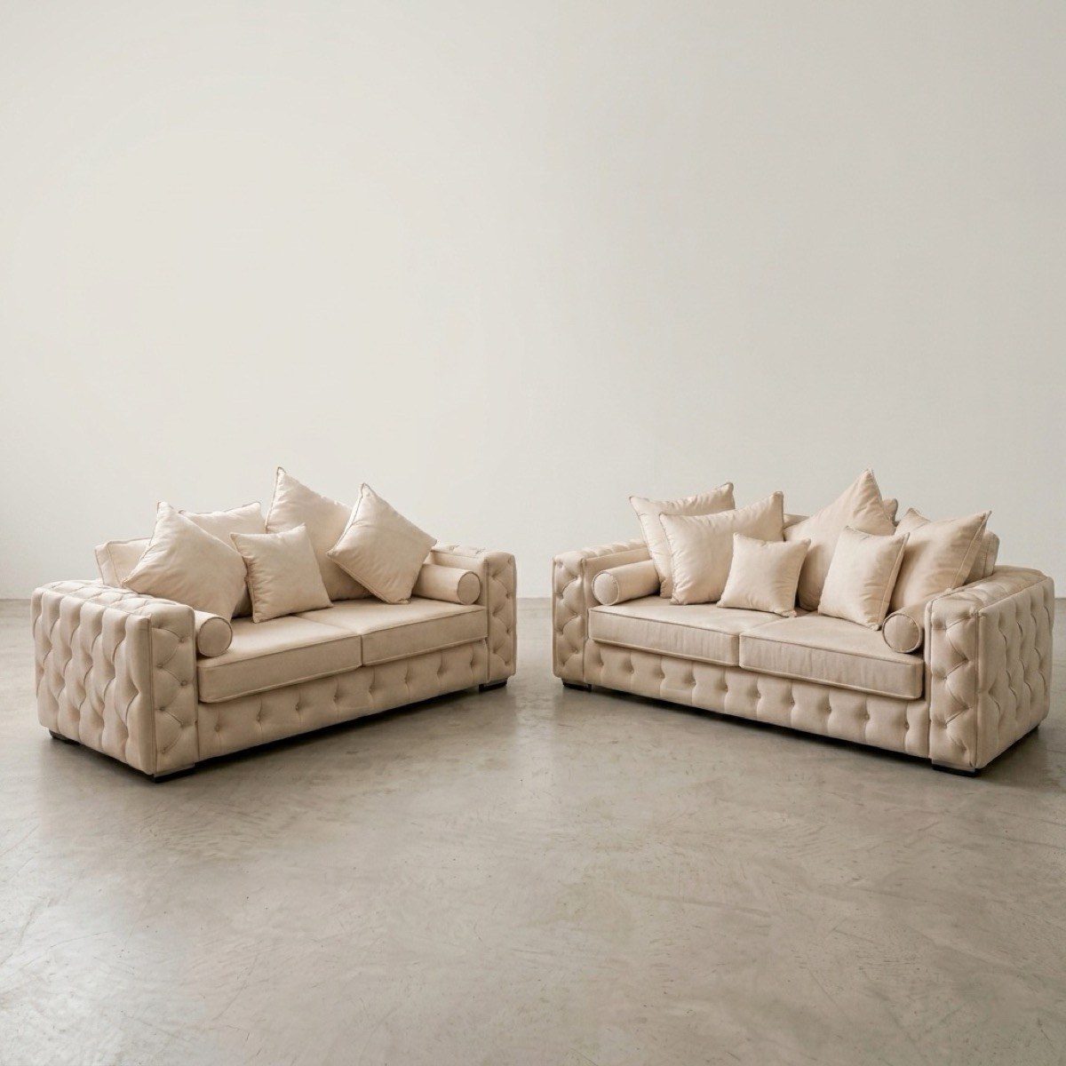 Elaska sofa, view 5
